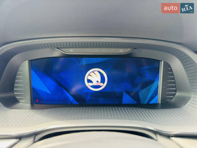 Белый Шкода Октавия, объемом двигателя 2 л и пробегом 146 тыс. км за 22200 $, фото 39 на Automoto.ua