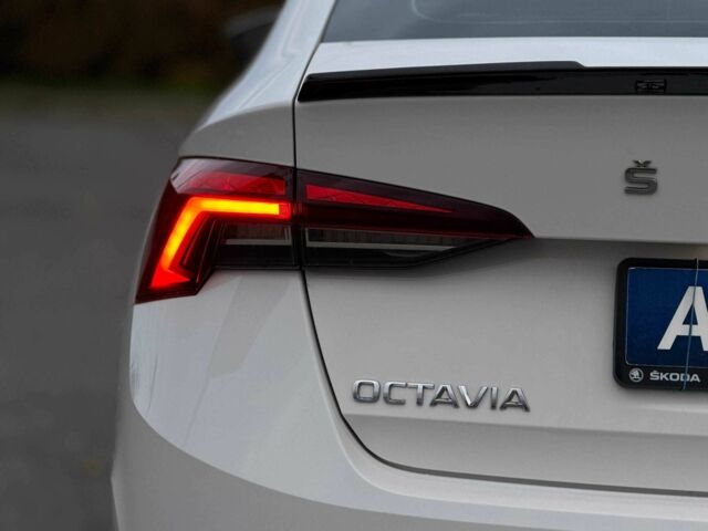 Белый Шкода Октавия, объемом двигателя 2 л и пробегом 258 тыс. км за 22000 $, фото 7 на Automoto.ua