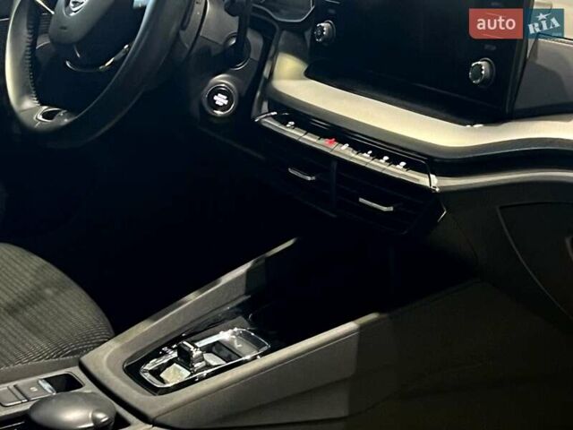 Белый Шкода Октавия, объемом двигателя 1.4 л и пробегом 108 тыс. км за 20000 $, фото 20 на Automoto.ua