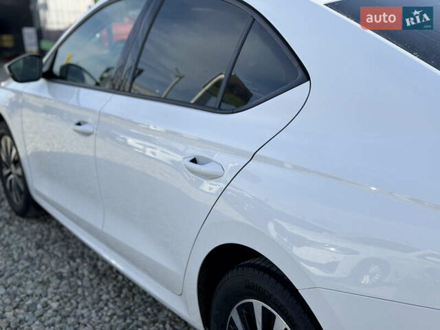 Шкода Октавия 2020 в Ивано-Франковске на Automoto.ua Белый Шкода Октавия, объемом двигателя 1.4 л и пробегом 92 тыс. км за 17777 $, фото 11 на Automoto.ua