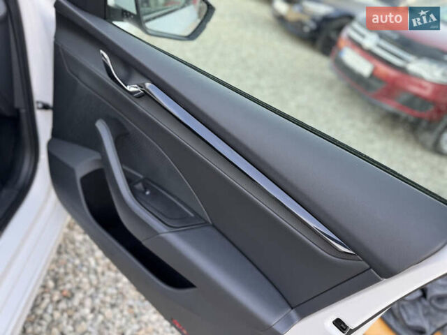 Шкода Октавия 2020 в Ивано-Франковске на Automoto.ua Белый Шкода Октавия, объемом двигателя 1.4 л и пробегом 92 тыс. км за 17777 $, фото 44 на Automoto.ua