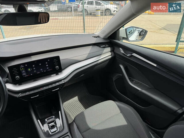 Шкода Октавия 2020 в Киеве на Automoto.ua Белый Шкода Октавия, объемом двигателя 1.4 л и пробегом 126 тыс. км за 18990 $, фото 33 на Automoto.ua