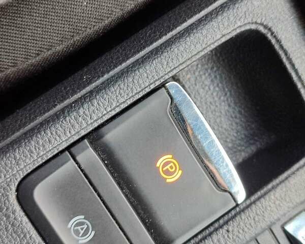 Белый Шкода Октавия, объемом двигателя 1.97 л и пробегом 258 тыс. км за 17850 $, фото 32 на Automoto.ua