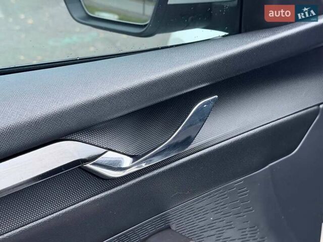 Білий Шкода Октавія, об'ємом двигуна 2 л та пробігом 258 тис. км за 22000 $, фото 38 на Automoto.ua