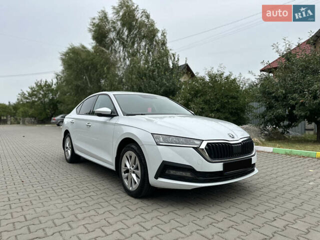 Белый Шкода Октавия, объемом двигателя 1.5 л и пробегом 79 тыс. км за 18999 $, фото 10 на Automoto.ua