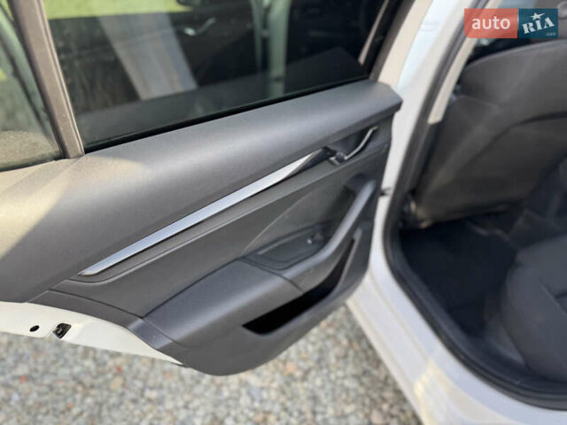 Шкода Октавия 2020 в Ивано-Франковске на Automoto.ua Белый Шкода Октавия, объемом двигателя 1.4 л и пробегом 92 тыс. км за 17777 $, фото 35 на Automoto.ua