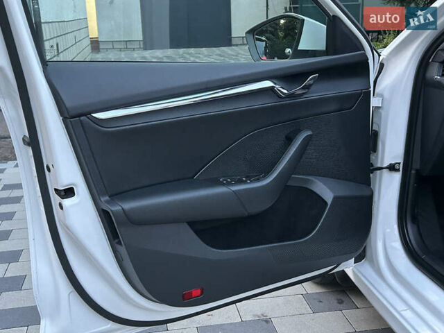 Шкода Октавия 2020 в Мукачеве на Automoto.ua Белый Шкода Октавия, объемом двигателя 1.4 л и пробегом 174 тыс. км за 18299 $, фото 14 на Automoto.ua