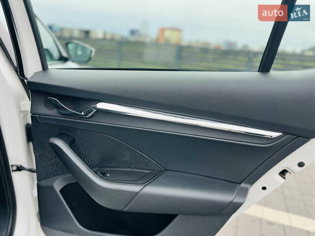 Білий Шкода Октавія, об'ємом двигуна 1.4 л та пробігом 219 тис. км за 17900 $, фото 21 на Automoto.ua