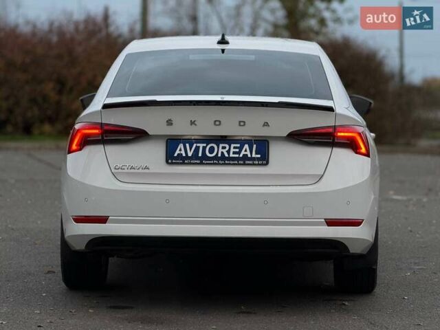 Білий Шкода Октавія, об'ємом двигуна 2 л та пробігом 258 тис. км за 22000 $, фото 19 на Automoto.ua