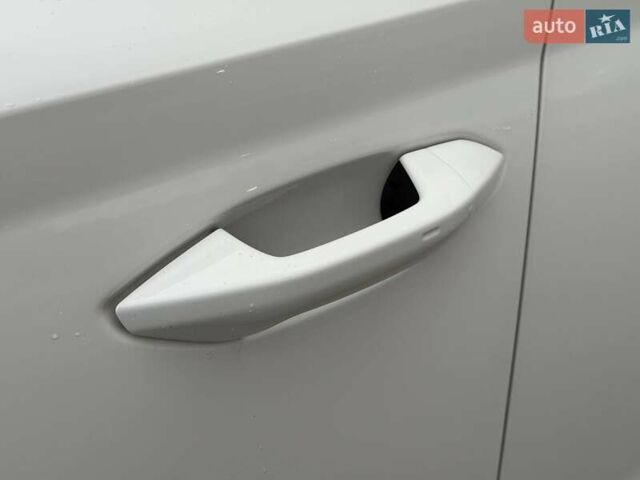 Білий Шкода Октавія, об'ємом двигуна 2 л та пробігом 258 тис. км за 22000 $, фото 7 на Automoto.ua