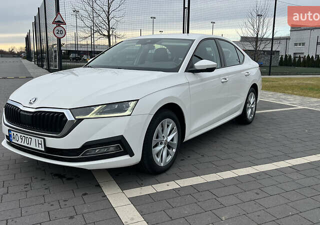 Білий Шкода Октавія, об'ємом двигуна 1.4 л та пробігом 219 тис. км за 17900 $, фото 1 на Automoto.ua