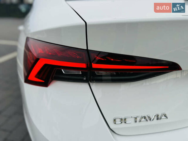Білий Шкода Октавія, об'ємом двигуна 1.4 л та пробігом 219 тис. км за 17900 $, фото 24 на Automoto.ua
