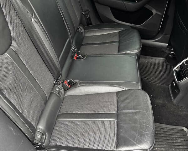 Белый Шкода Октавия, объемом двигателя 2 л и пробегом 262 тыс. км за 22250 $, фото 28 на Automoto.ua