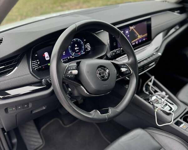 Белый Шкода Октавия, объемом двигателя 1.97 л и пробегом 261 тыс. км за 21000 $, фото 9 на Automoto.ua