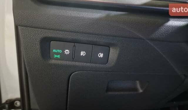 Белый Шкода Октавия, объемом двигателя 1.4 л и пробегом 214 тыс. км за 17500 $, фото 14 на Automoto.ua