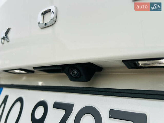 Білий Шкода Октавія, об'ємом двигуна 1.4 л та пробігом 219 тис. км за 17900 $, фото 23 на Automoto.ua