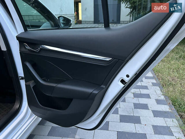 Шкода Октавия 2020 в Мукачеве на Automoto.ua Белый Шкода Октавия, объемом двигателя 1.4 л и пробегом 174 тыс. км за 18299 $, фото 43 на Automoto.ua