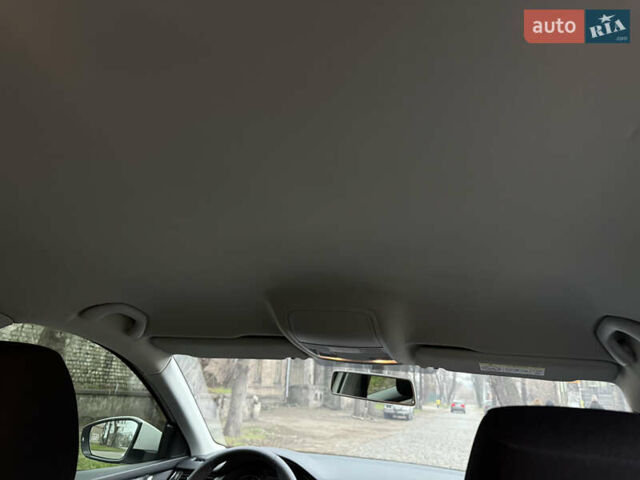 Белый Шкода Октавия, объемом двигателя 1.6 л и пробегом 48 тыс. км за 15800 $, фото 22 на Automoto.ua