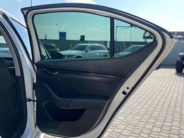 Белый Шкода Октавия, объемом двигателя 2 л и пробегом 191 тыс. км за 22800 $, фото 28 на Automoto.ua