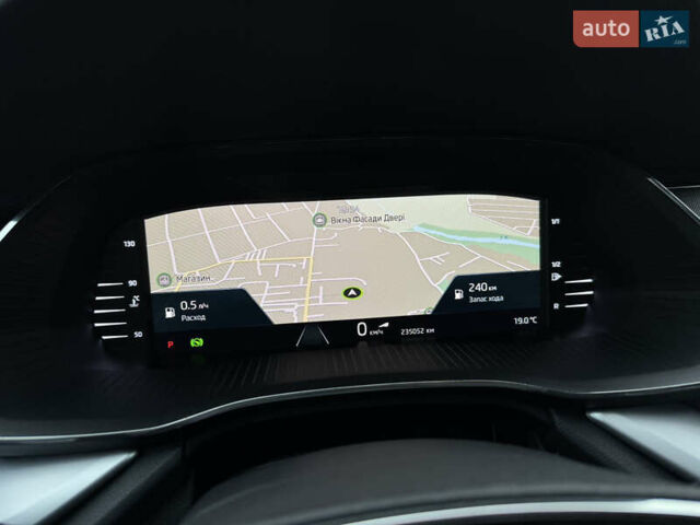 Белый Шкода Октавия, объемом двигателя 2 л и пробегом 230 тыс. км за 21500 $, фото 20 на Automoto.ua