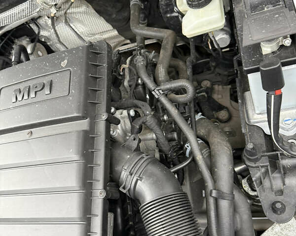 Белый Шкода Октавия, объемом двигателя 1.6 л и пробегом 48 тыс. км за 15800 $, фото 35 на Automoto.ua