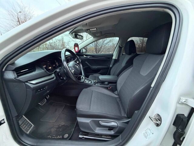 Белый Шкода Октавия, объемом двигателя 2 л и пробегом 258 тыс. км за 22000 $, фото 12 на Automoto.ua