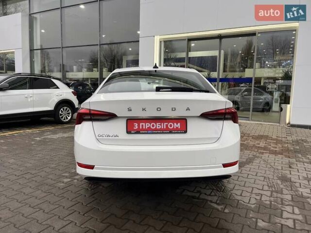 Білий Шкода Октавія, об'ємом двигуна 1.4 л та пробігом 117 тис. км за 18518 $, фото 6 на Automoto.ua