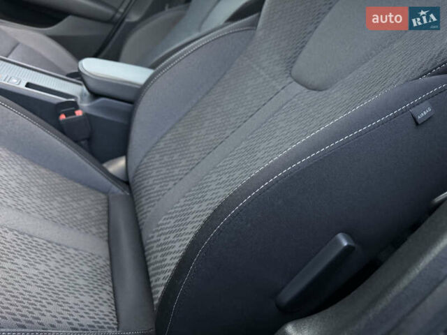 Белый Шкода Октавия, объемом двигателя 1.97 л и пробегом 243 тыс. км за 21500 $, фото 66 на Automoto.ua