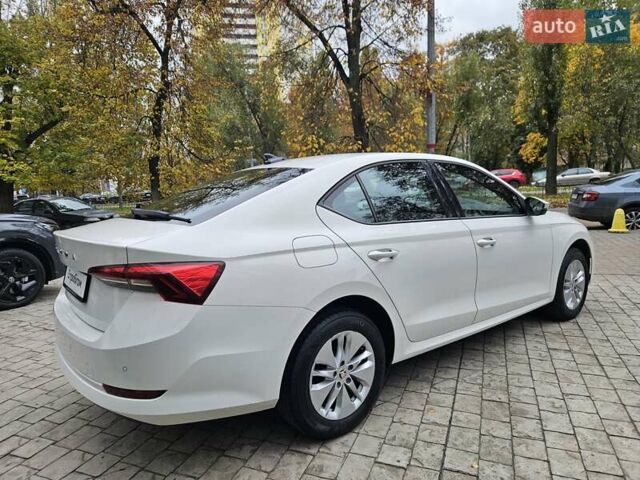 Белый Шкода Октавия, объемом двигателя 1.4 л и пробегом 68 тыс. км за 21890 $, фото 6 на Automoto.ua