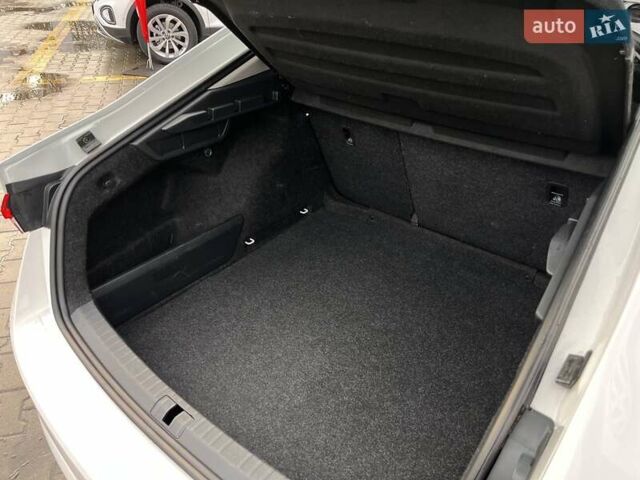 Білий Шкода Октавія, об'ємом двигуна 1.4 л та пробігом 124 тис. км за 19824 $, фото 37 на Automoto.ua