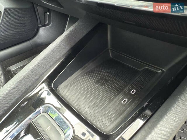 Білий Шкода Октавія, об'ємом двигуна 1.97 л та пробігом 178 тис. км за 19950 $, фото 12 на Automoto.ua