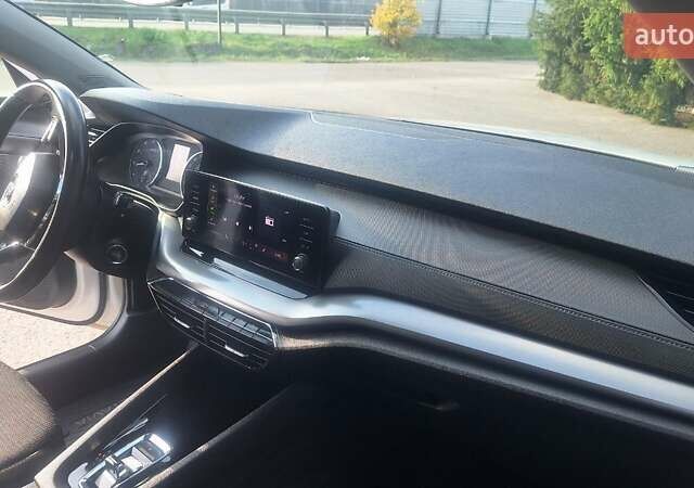 Білий Шкода Октавія, об'ємом двигуна 1.4 л та пробігом 167 тис. км за 17500 $, фото 19 на Automoto.ua