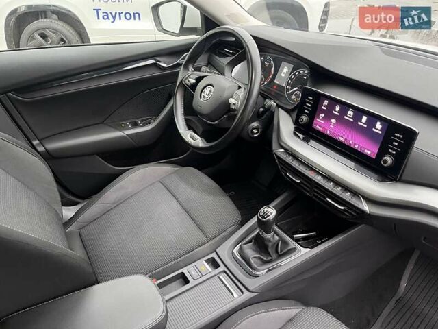 Білий Шкода Октавія, об'ємом двигуна 1.4 л та пробігом 117 тис. км за 18518 $, фото 35 на Automoto.ua