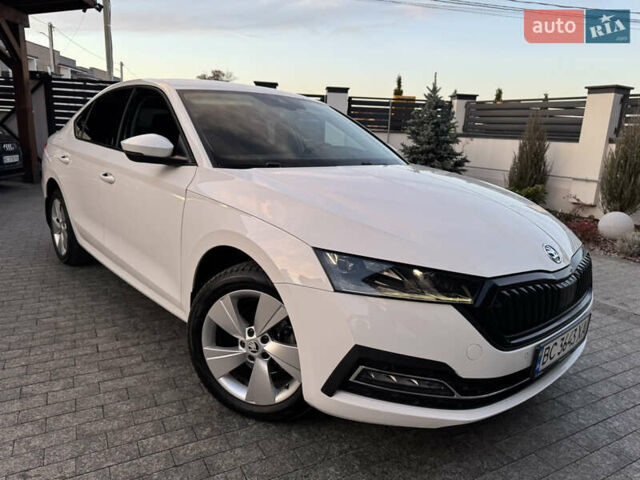 Белый Шкода Октавия, объемом двигателя 1.97 л и пробегом 243 тыс. км за 21500 $, фото 3 на Automoto.ua