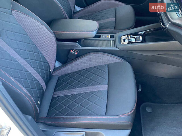 Білий Шкода Октавія, об'ємом двигуна 2 л та пробігом 160 тис. км за 27999 $, фото 53 на Automoto.ua