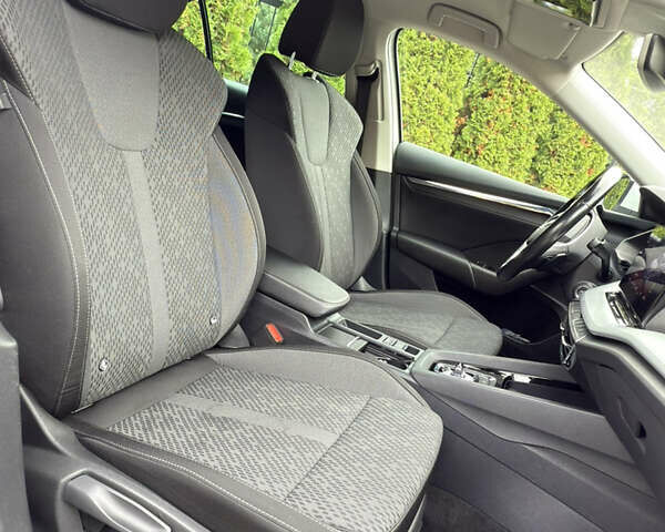 Білий Шкода Октавія, об'ємом двигуна 1.97 л та пробігом 178 тис. км за 19950 $, фото 9 на Automoto.ua