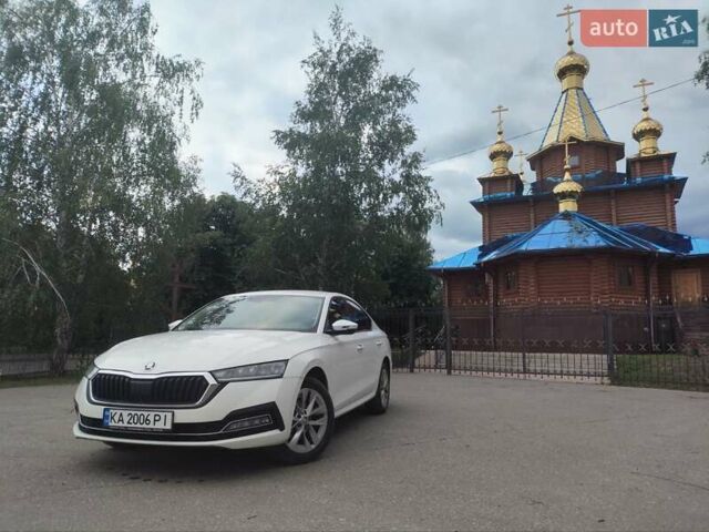 Белый Шкода Октавия, объемом двигателя 2 л и пробегом 109 тыс. км за 19999 $, фото 1 на Automoto.ua