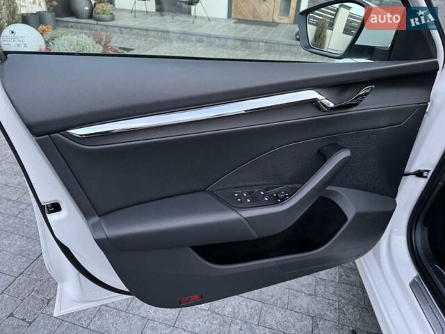 Белый Шкода Октавия, объемом двигателя 1.97 л и пробегом 243 тыс. км за 21500 $, фото 59 на Automoto.ua