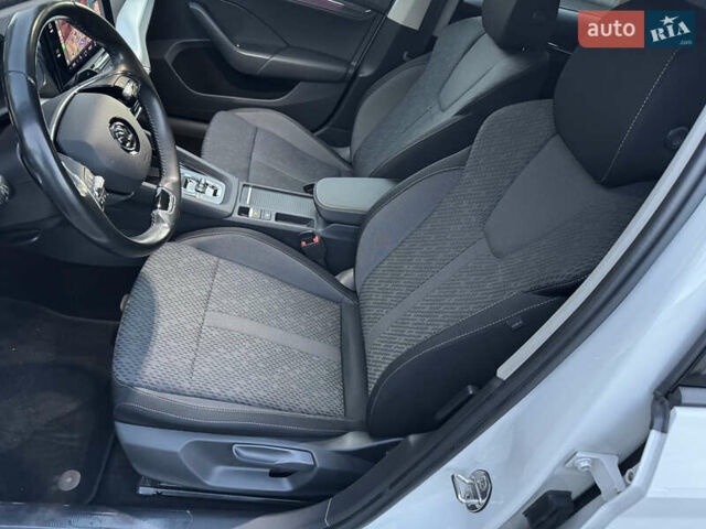 Белый Шкода Октавия, объемом двигателя 1.97 л и пробегом 243 тыс. км за 21500 $, фото 67 на Automoto.ua