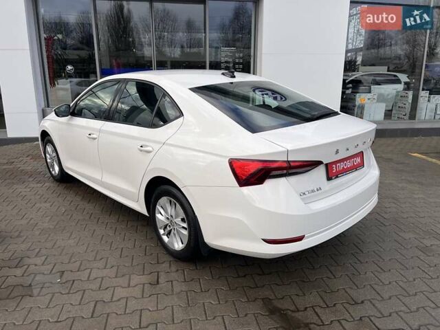 Білий Шкода Октавія, об'ємом двигуна 1.4 л та пробігом 124 тис. км за 19824 $, фото 6 на Automoto.ua