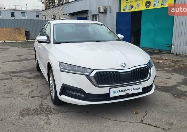 Белый Шкода Октавия, объемом двигателя 1.4 л и пробегом 98 тыс. км за 17990 $, фото 16 на Automoto.ua