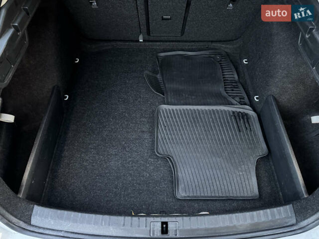 Белый Шкода Октавия, объемом двигателя 1.97 л и пробегом 243 тыс. км за 21500 $, фото 49 на Automoto.ua