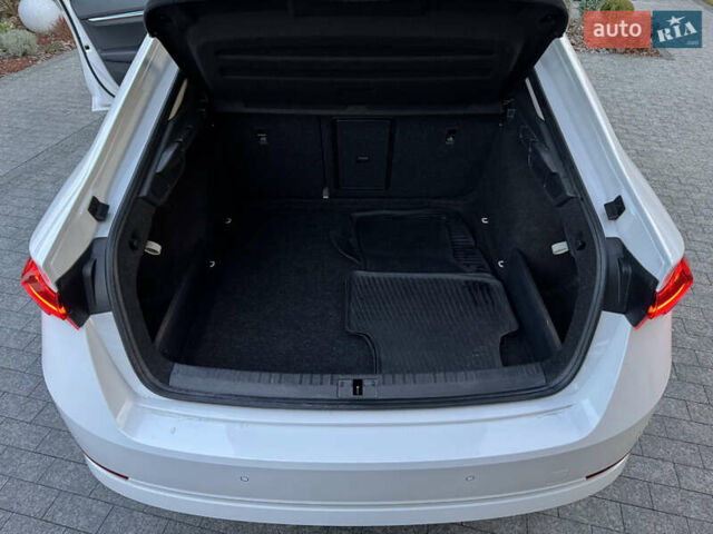 Белый Шкода Октавия, объемом двигателя 1.97 л и пробегом 243 тыс. км за 21500 $, фото 48 на Automoto.ua