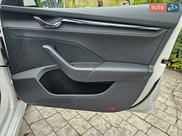 Белый Шкода Октавия, объемом двигателя 1.4 л и пробегом 68 тыс. км за 21890 $, фото 28 на Automoto.ua
