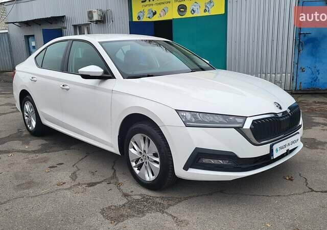 Белый Шкода Октавия, объемом двигателя 1.4 л и пробегом 98 тыс. км за 17990 $, фото 17 на Automoto.ua