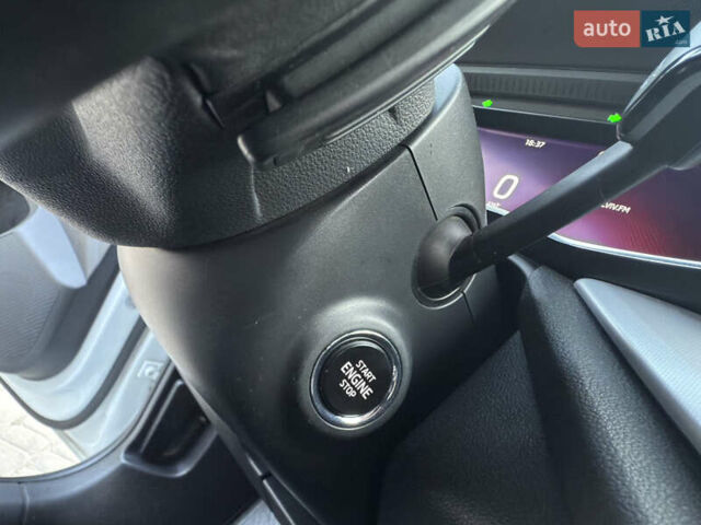 Білий Шкода Октавія, об'ємом двигуна 1.97 л та пробігом 178 тис. км за 19950 $, фото 33 на Automoto.ua