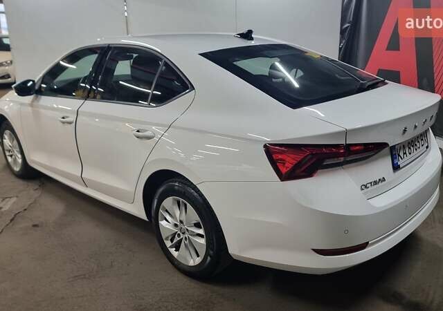 Белый Шкода Октавия, объемом двигателя 1.4 л и пробегом 119 тыс. км за 17500 $, фото 3 на Automoto.ua