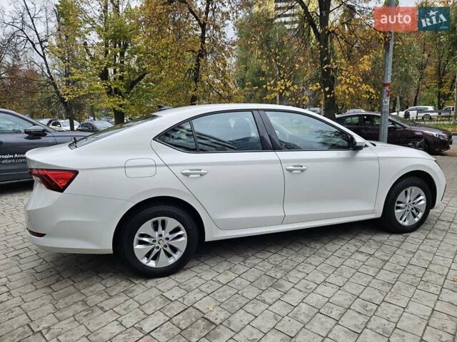 Белый Шкода Октавия, объемом двигателя 1.4 л и пробегом 68 тыс. км за 21890 $, фото 5 на Automoto.ua