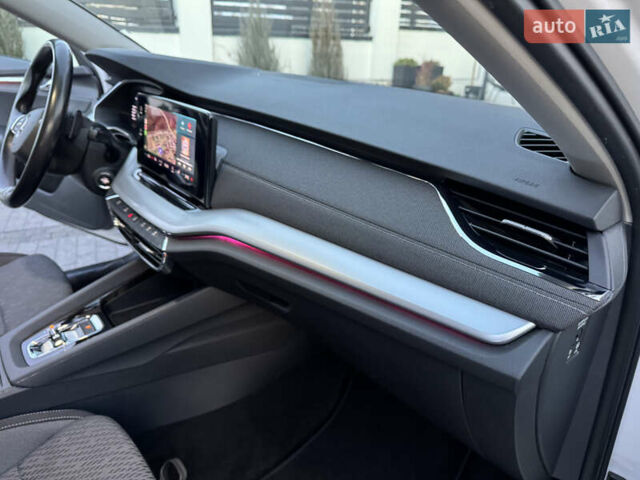 Белый Шкода Октавия, объемом двигателя 1.97 л и пробегом 243 тыс. км за 21500 $, фото 74 на Automoto.ua