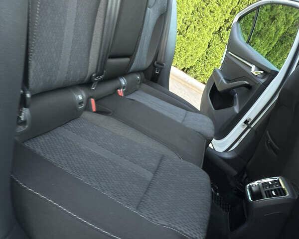 Білий Шкода Октавія, об'ємом двигуна 1.97 л та пробігом 178 тис. км за 19950 $, фото 29 на Automoto.ua